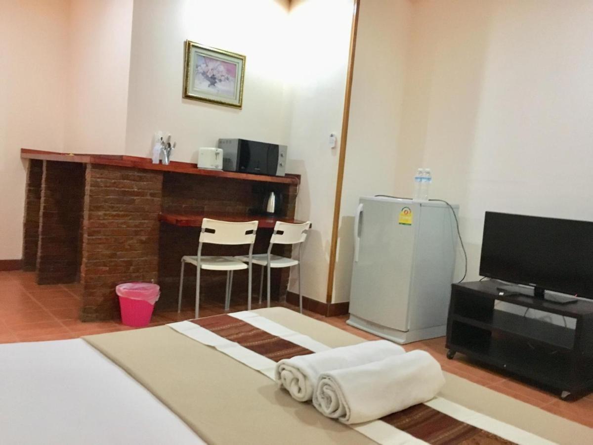 Anchana House Jomtien Beach Extérieur photo