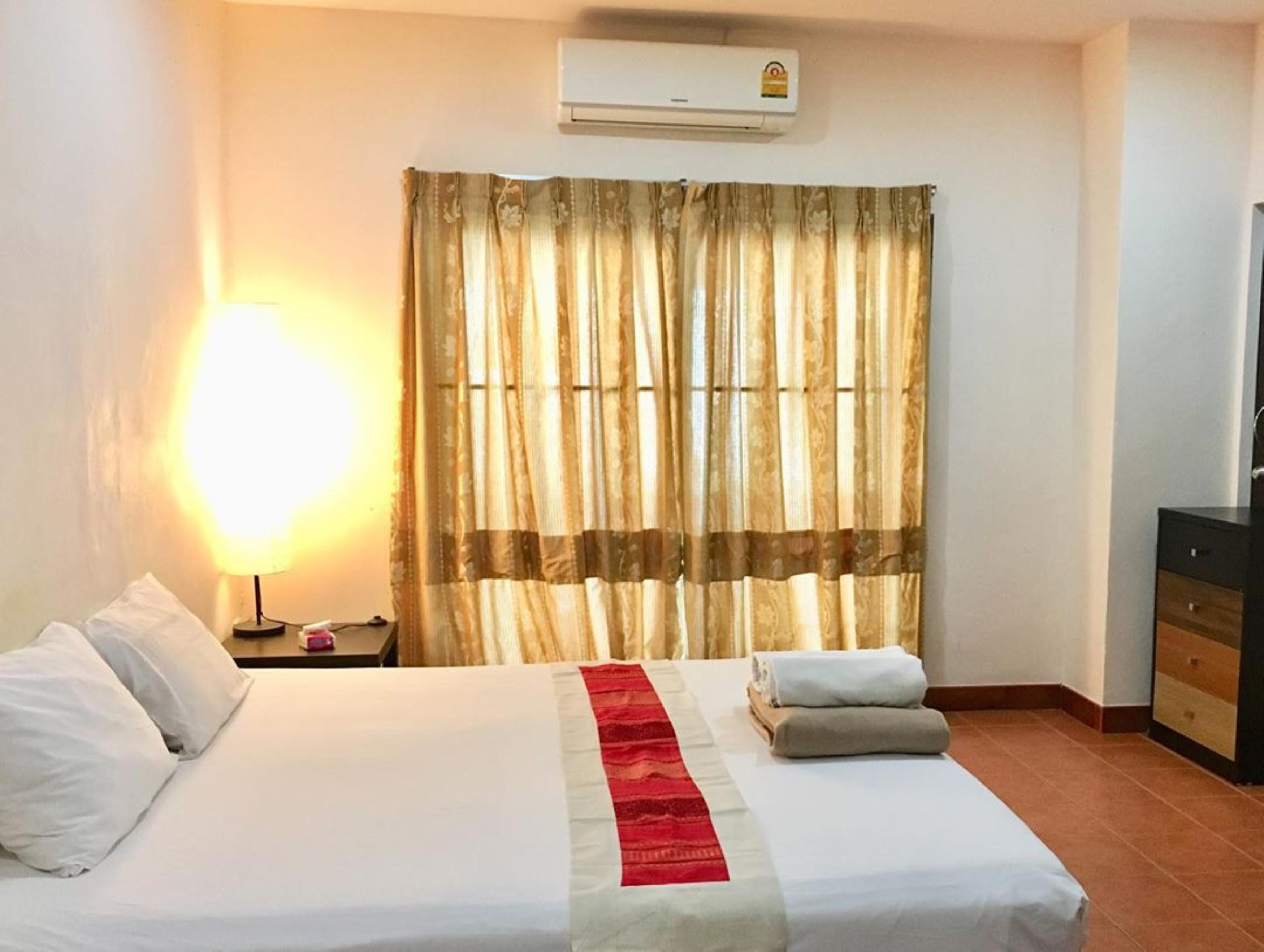 Anchana House Jomtien Beach Extérieur photo