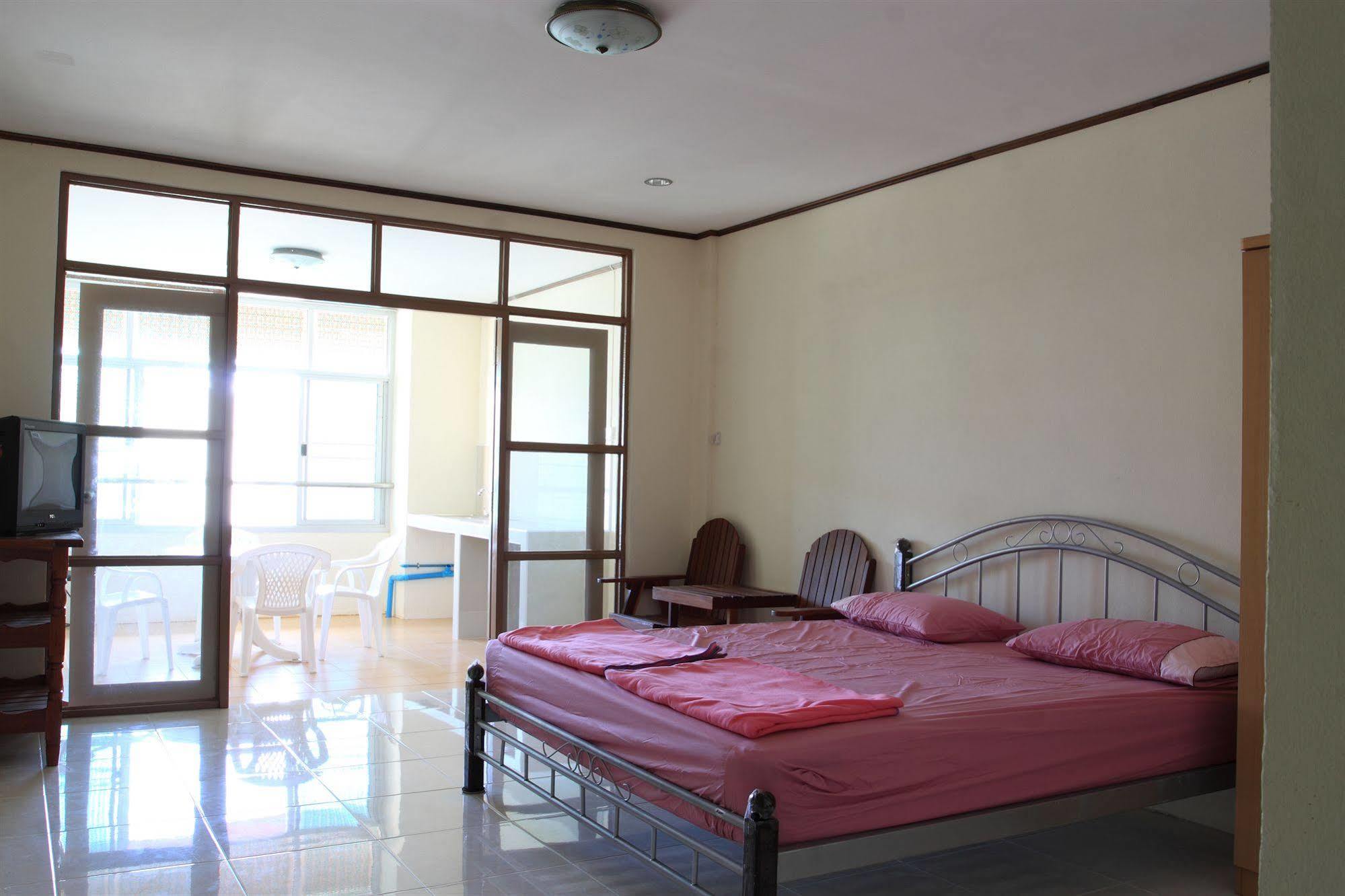 Anchana House Jomtien Beach Extérieur photo